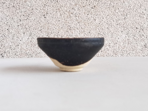 古玩陶瓷閩侯窯黑釉茶盞拍賣，當前價格998元