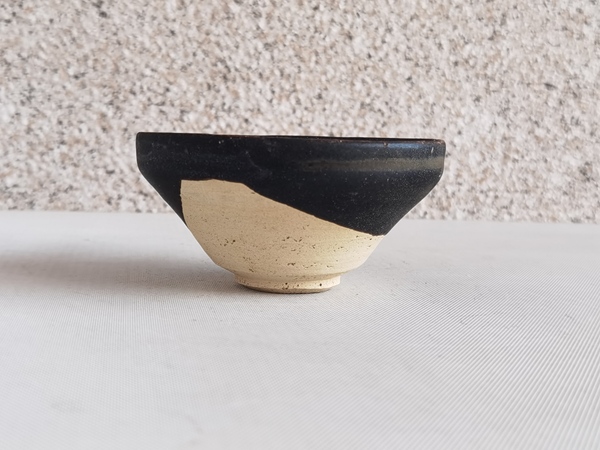 古玩陶瓷閩侯窯黑釉茶盞拍賣，當前價格998元