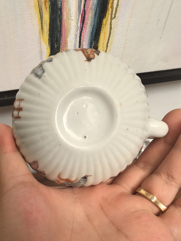 古玩陶瓷晚清咸豐細(xì)路粉彩瓜棱壺拍賣，當(dāng)前價(jià)格2600元