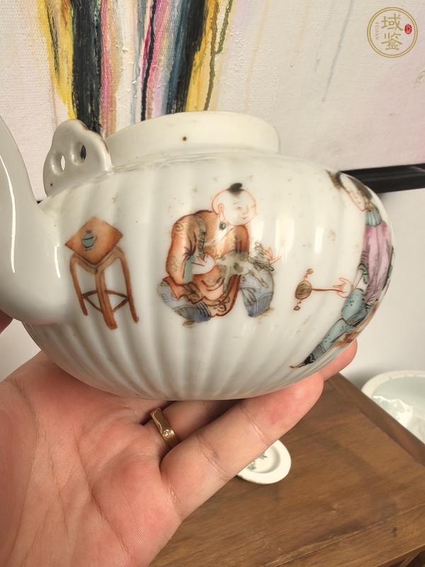 古玩晚清細(xì)路粉彩瓜棱壺真品鑒賞圖