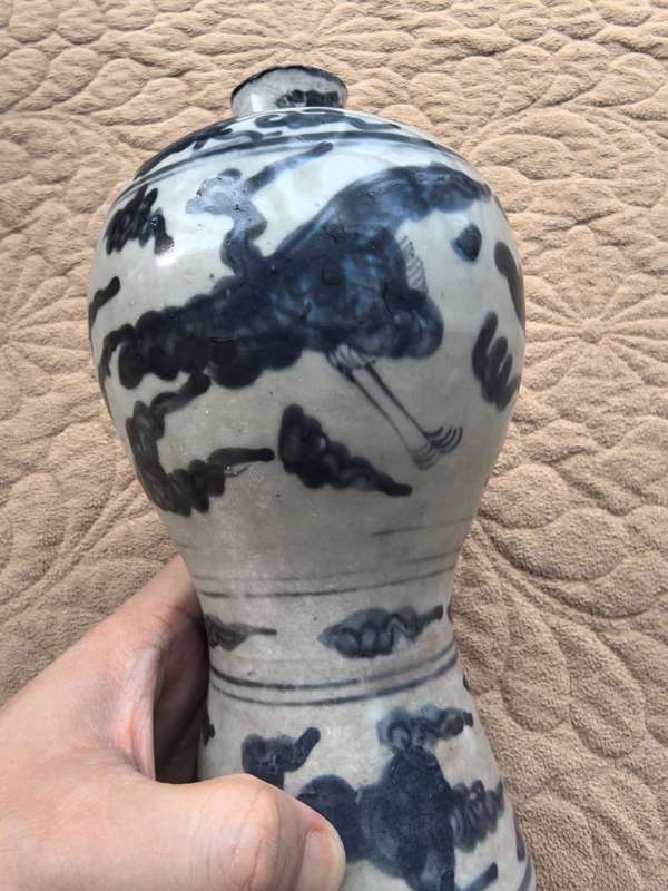 古玩陶瓷明晚期青花云鶴紋梅瓶拍賣,當前價格15980元
