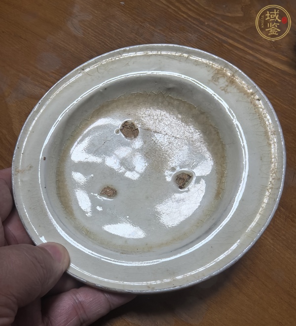 古玩陶瓷白釉折沿盤真品鑒賞圖