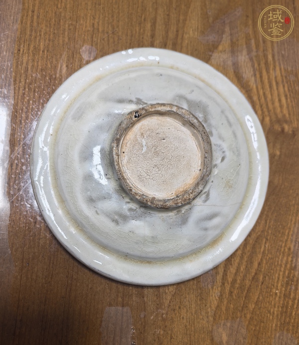 古玩陶瓷白釉折沿盤真品鑒賞圖