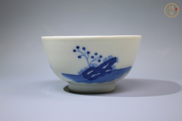 古玩陶瓷清晚期·青花老少同樂圖茶碗真品鑒賞圖