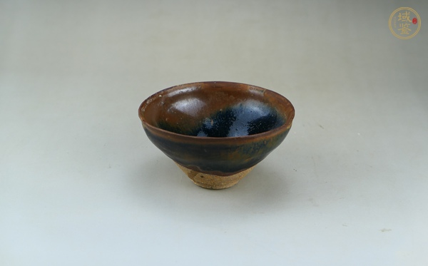 古玩陶瓷建窯柿紅絲毫盞真品鑒賞圖