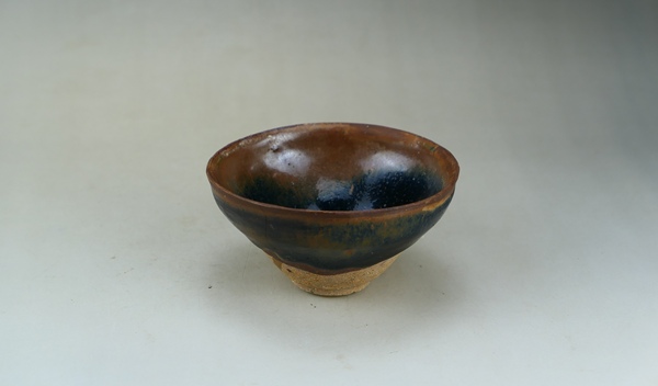 古玩陶瓷南宋.建窯柿紅釉絲毫盞（高級茶器）拍賣，當前價格132元