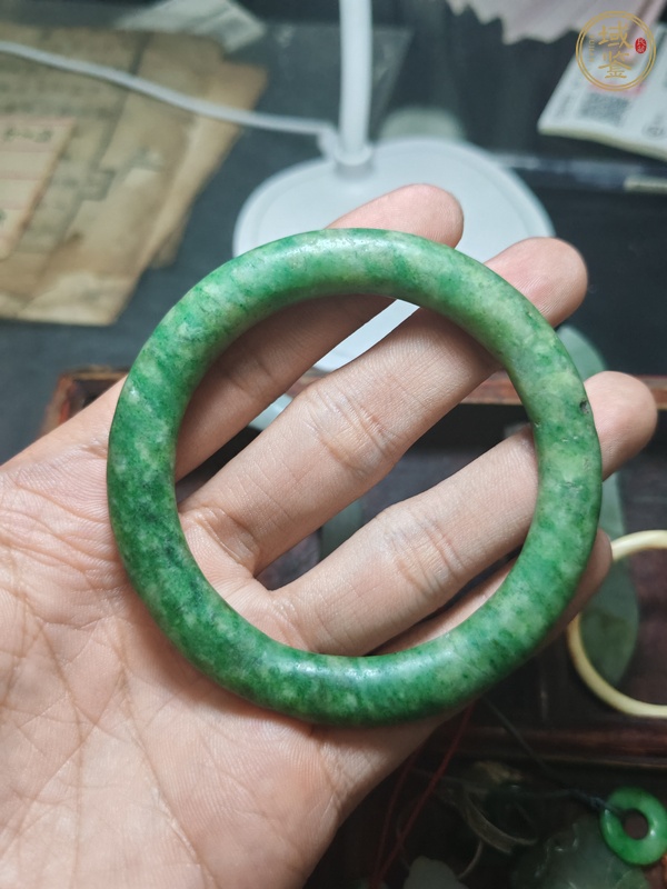 古玩天然翡翠手鐲真品鑒賞圖