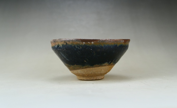 古玩陶瓷南宋.建窯柿紅釉絲毫盞（高級茶器）拍賣，當(dāng)前價(jià)格132元