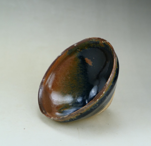 古玩陶瓷南宋.建窯柿紅釉絲毫盞（高級茶器）拍賣，當(dāng)前價(jià)格132元