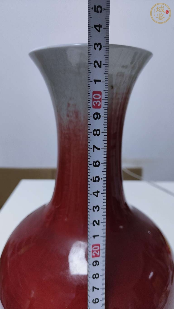 古玩陶瓷郎紅釉撇口瓶真品鑒賞圖