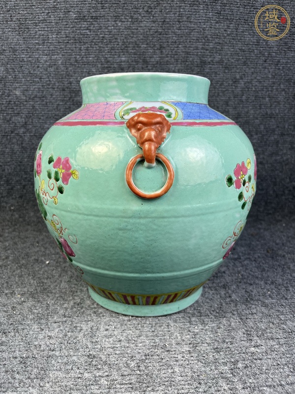 古玩陶瓷松石綠地粉彩花卉紋獸耳尊真品鑒賞圖