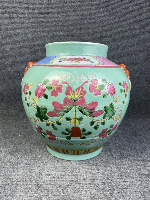 古玩陶瓷松石綠地粉彩花卉紋獸耳尊拍賣(mài)，當(dāng)前價(jià)格7588元