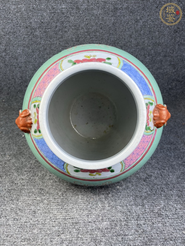 古玩陶瓷松石綠地粉彩花卉紋獸耳尊真品鑒賞圖