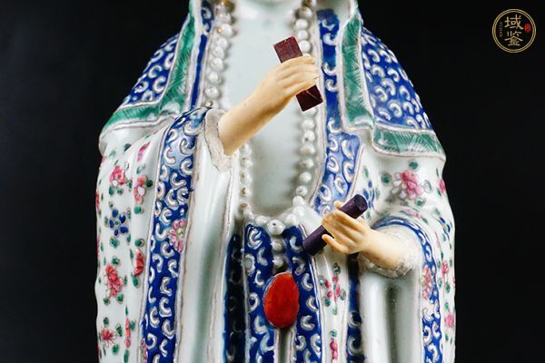 古玩陶瓷民國 粉彩瓷塑觀音真品鑒賞圖