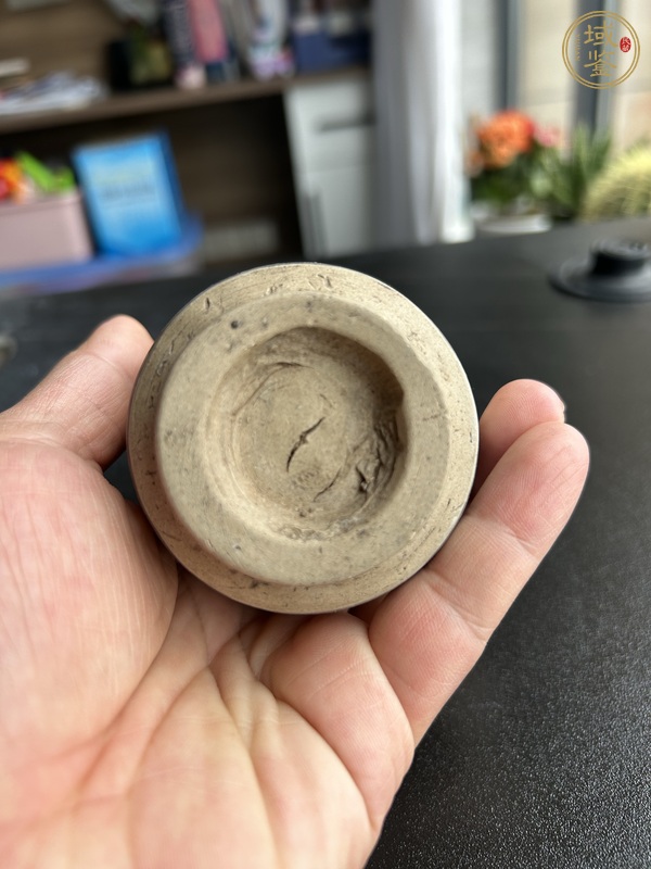 古玩陶瓷磁州窯白地黑花花鳥紋罐真品鑒賞圖