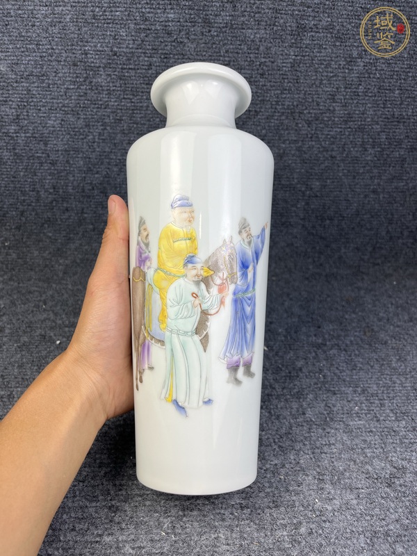 古玩陶瓷粉彩人物故事紋卷口瓶真品鑒賞圖
