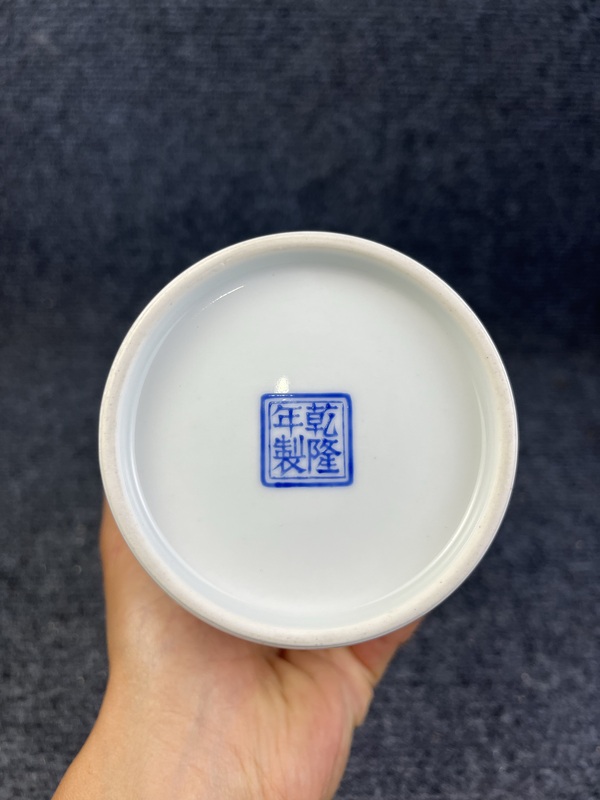 古玩陶瓷粉彩人物故事紋卷口瓶拍賣，當前價格16888元
