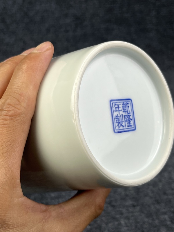 古玩陶瓷粉彩人物故事紋卷口瓶拍賣，當前價格16888元