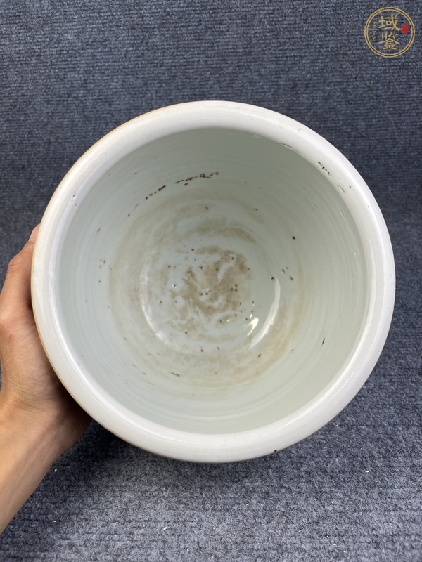 古玩陶瓷霽藍釉案頭缸真品鑒賞圖