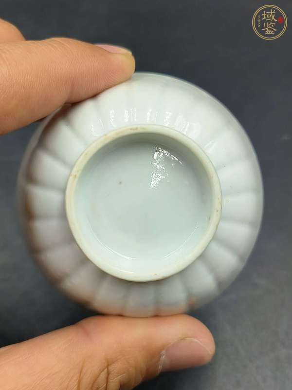 古玩陶瓷白釉花口杯真品鑒賞圖