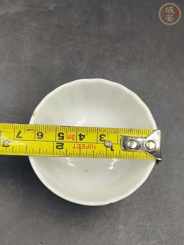 古玩陶瓷白釉花口杯真品鑒賞圖