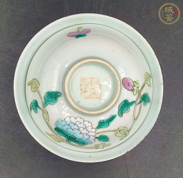 古玩陶瓷粉彩花卉紋蓋碗真品鑒賞圖