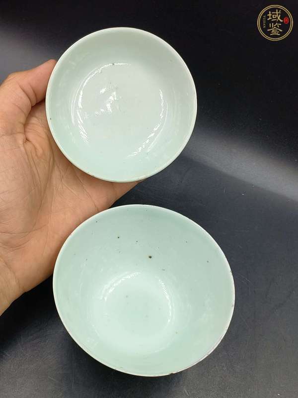 古玩陶瓷粉彩花卉紋蓋碗真品鑒賞圖