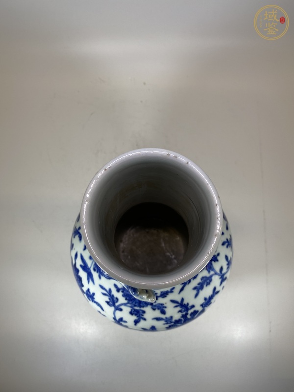 古玩陶瓷青花花卉瓶真品鑒賞圖