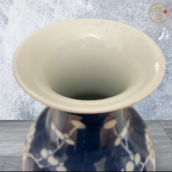 古玩陶瓷觀音瓶真品鑒賞圖