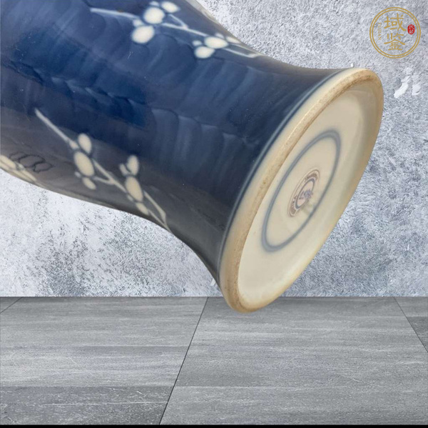 古玩陶瓷觀音瓶真品鑒賞圖