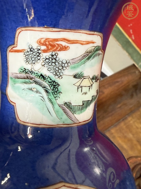 古玩陶瓷灑藍(lán)釉開(kāi)光五彩觀音瓶真品鑒賞圖