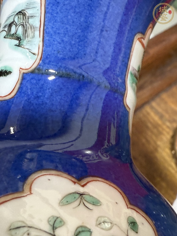 古玩陶瓷灑藍(lán)釉開(kāi)光五彩觀音瓶真品鑒賞圖