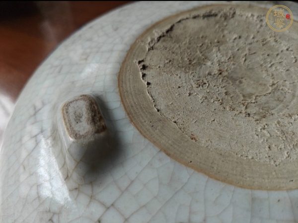 古玩陶瓷哥釉地青花喜上眉梢花鳥紋香爐真品鑒賞圖
