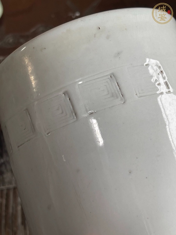 古玩陶瓷日本明治白釉帽筒真品鑒賞圖
