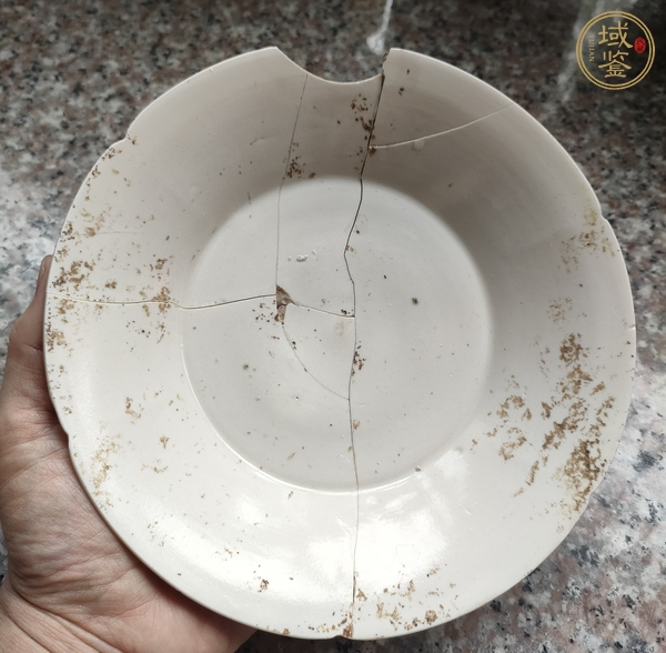 古玩陶瓷定窯白釉葵口盤真品鑒賞圖
