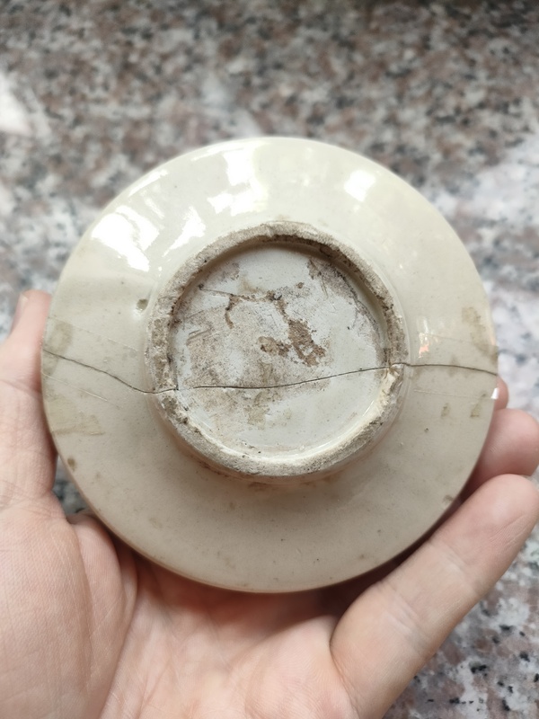 古玩陶瓷定窯白釉鼓釘蓋盒拍賣,當(dāng)前價(jià)格3800元