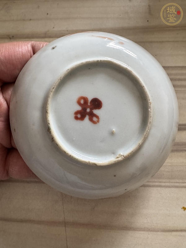 古玩陶瓷瓜蝶連綿粉彩盤真品鑒賞圖