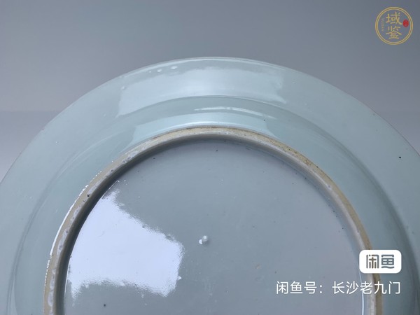 古玩陶瓷清乾隆人物紋青花盤真品鑒賞圖