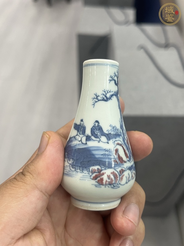 古玩陶瓷青花山水人物小瓶真品鑒賞圖