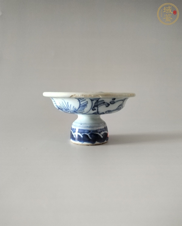 古玩陶瓷青花淡描花卉高足盞托真品鑒賞圖