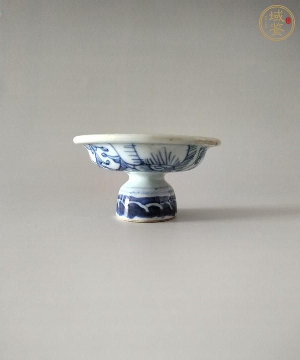 古玩陶瓷青花淡描花卉高足盞托真品鑒賞圖