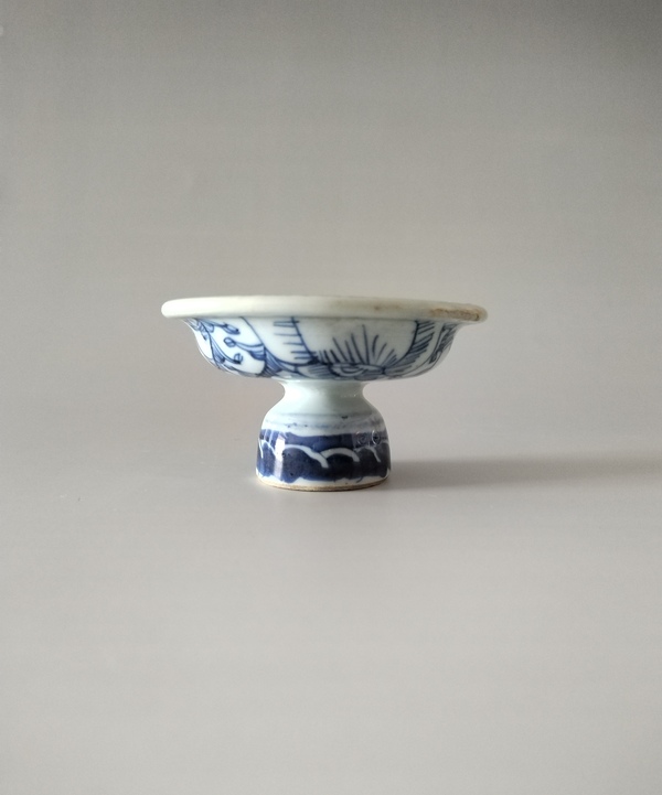 古玩陶瓷（珍貴茶器）青花淡描花卉高足茶盞托拍賣，當(dāng)前價(jià)格888元