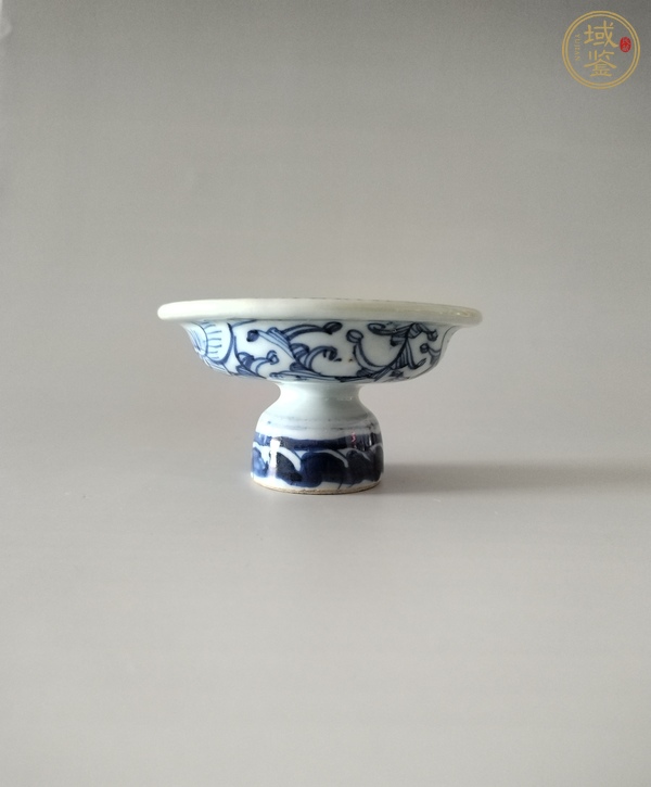 古玩陶瓷青花淡描花卉高足盞托真品鑒賞圖