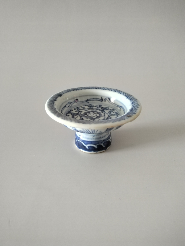 古玩陶瓷（珍貴茶器）青花淡描花卉高足茶盞托拍賣，當(dāng)前價(jià)格888元