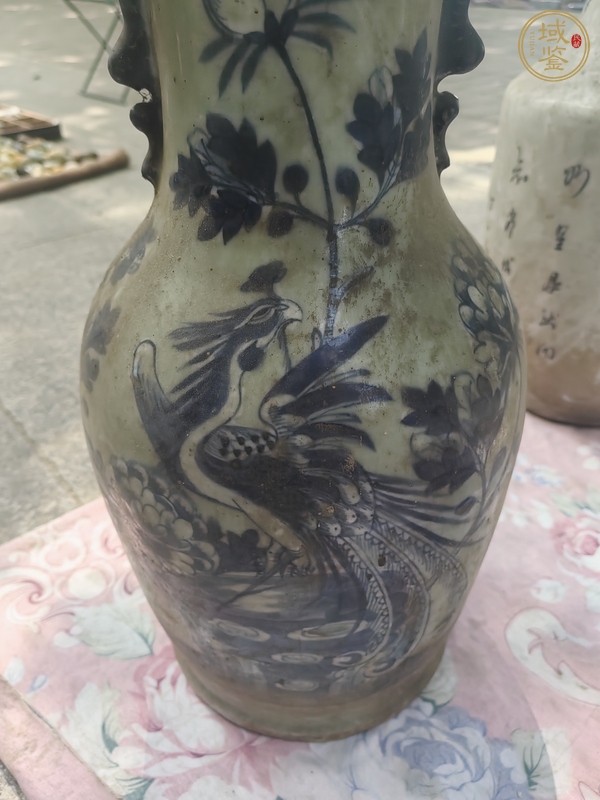古玩陶瓷鳳凰牡丹紋青花瓶真品鑒賞圖
