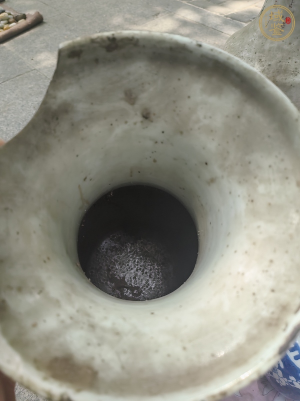 古玩陶瓷鳳凰牡丹紋青花瓶真品鑒賞圖