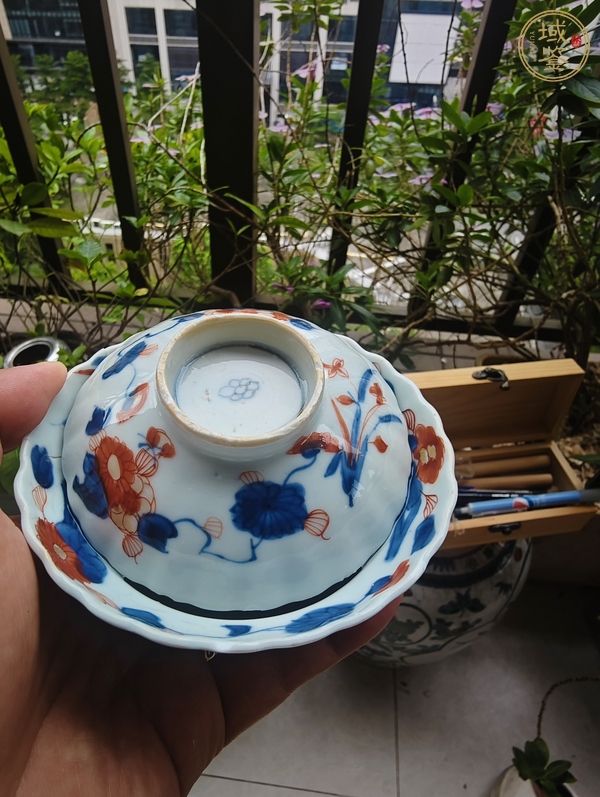 古玩陶瓷康熙青花礬紅描金花口蓋碗真品鑒賞圖