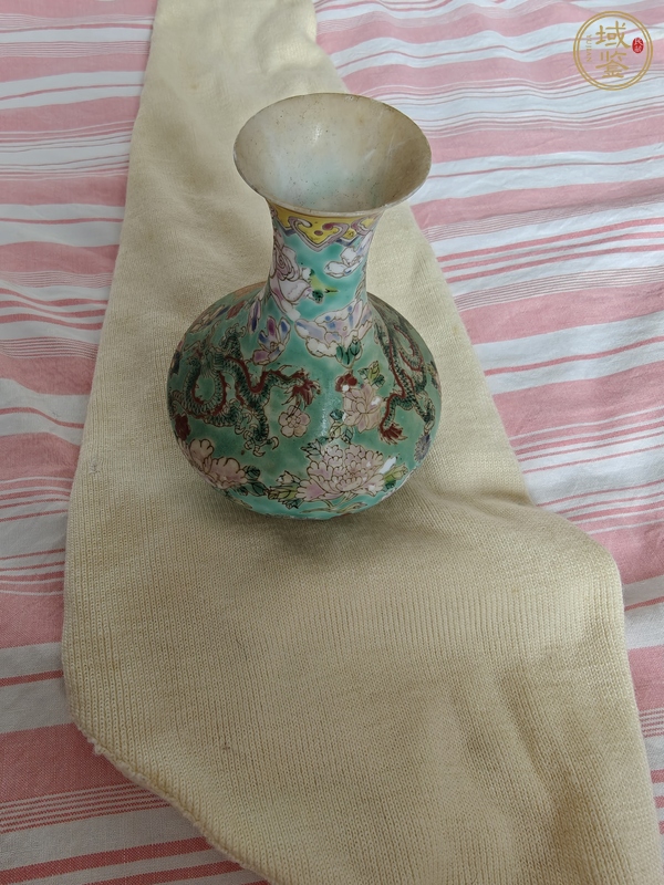 古玩陶瓷龍紋瓶真品鑒賞圖