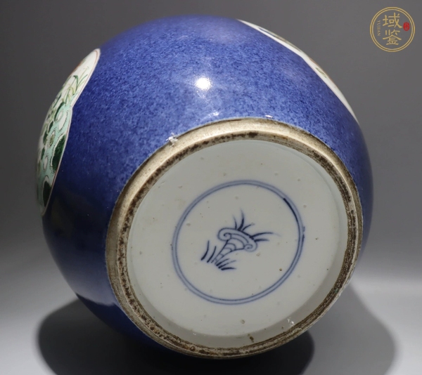 古玩陶瓷灑籃釉開窗粉彩罐真品鑒賞圖