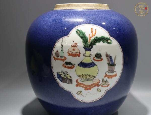 古玩陶瓷灑籃釉開窗粉彩罐真品鑒賞圖